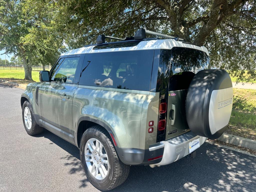 2021 Land Rover Defender 90 First Edition 13