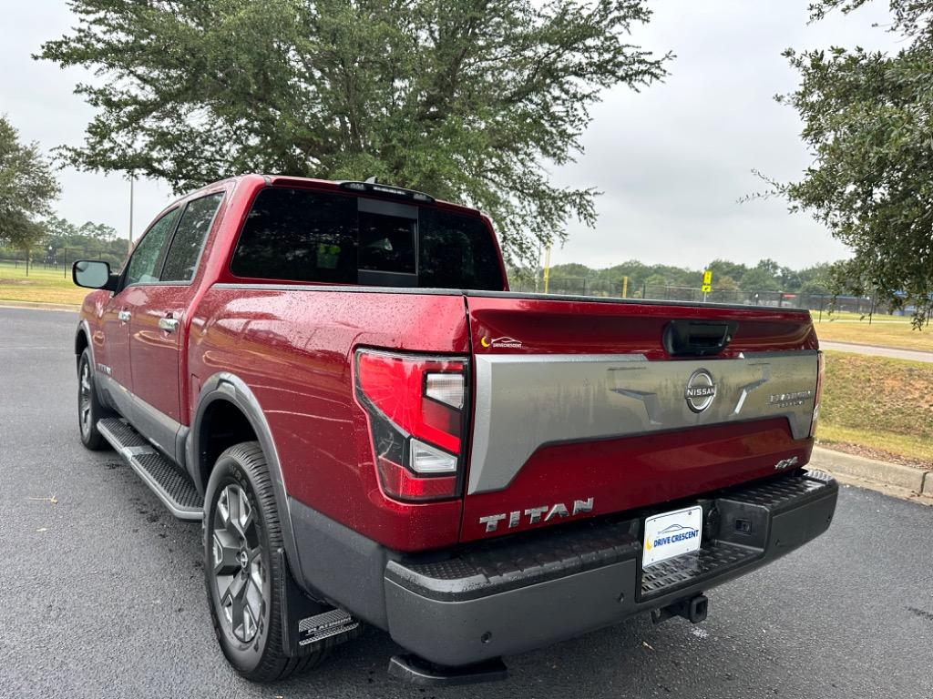 2023 Nissan Titan Platinum Reserve  14