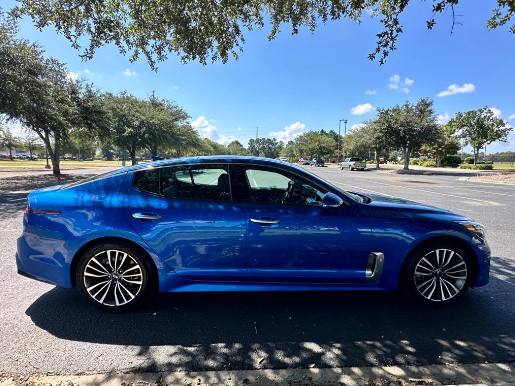 2018 Kia Stinger Premium 18