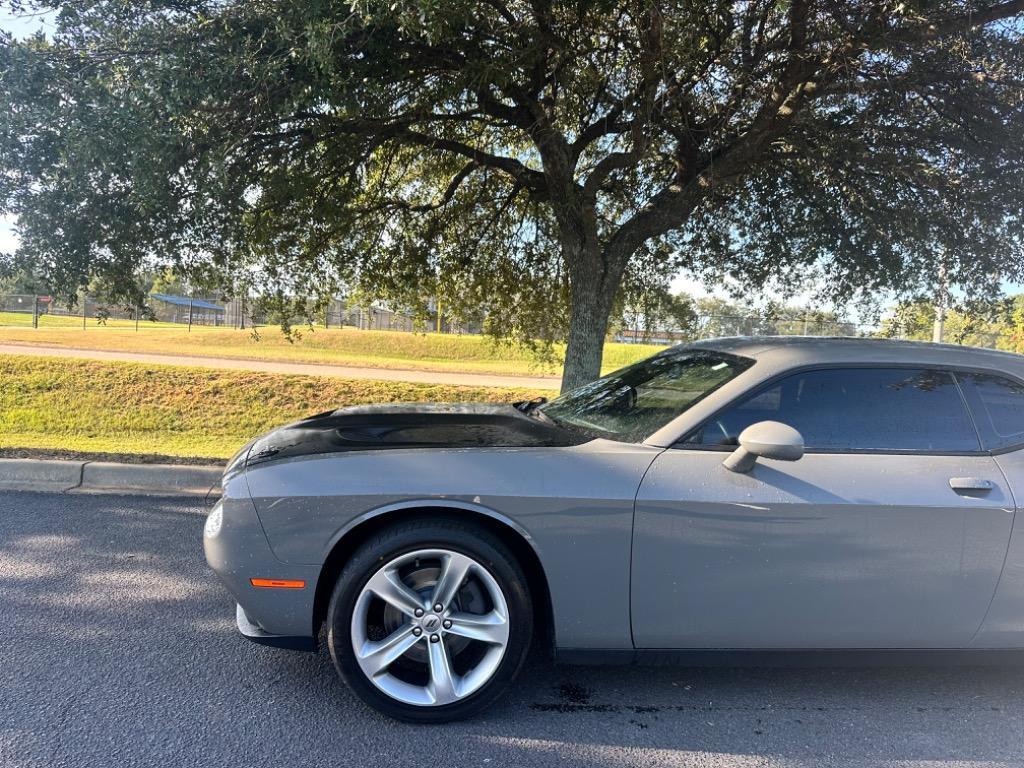 2018 Dodge Challenger SXT 2