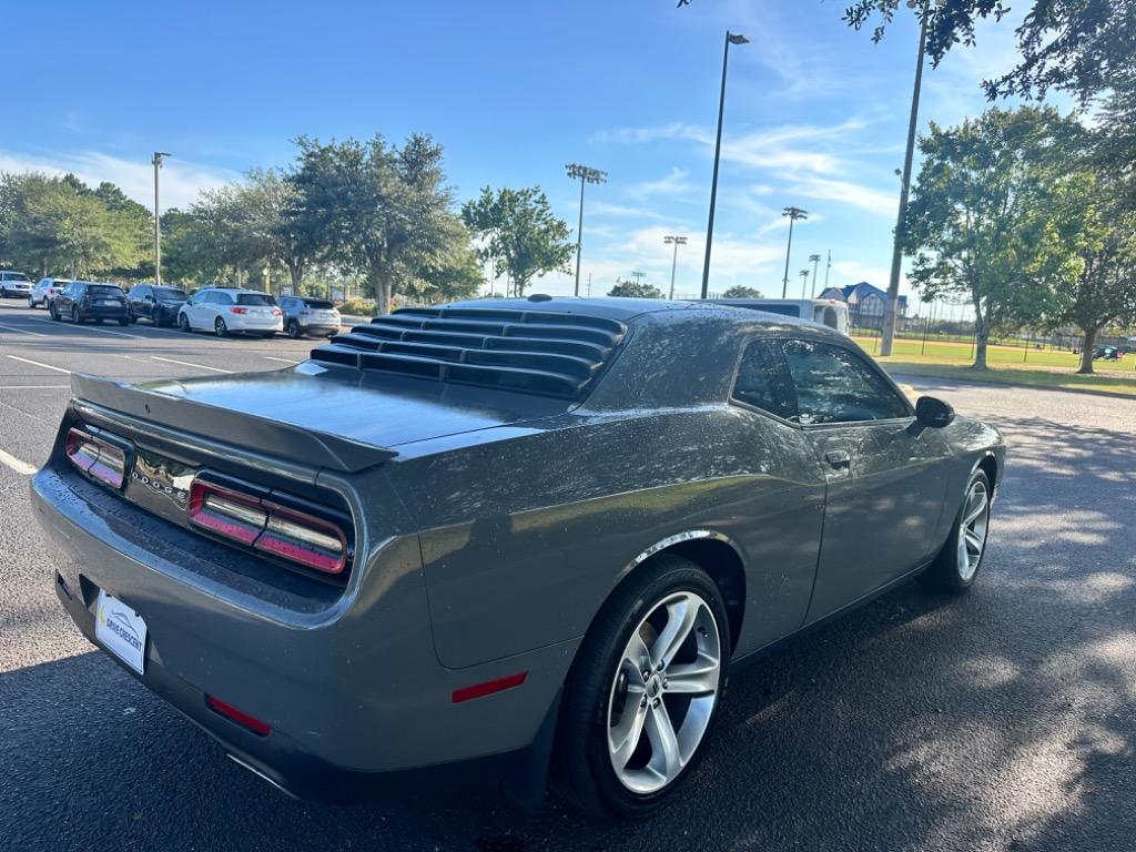 2018 Dodge Challenger SXT 11