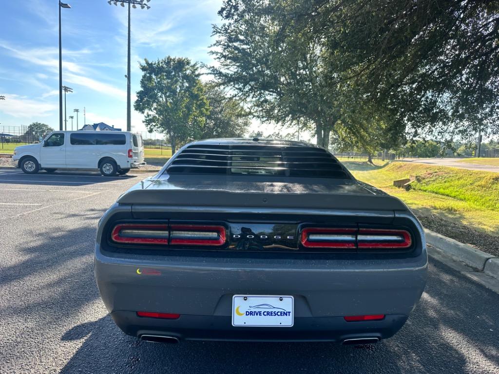 2018 Dodge Challenger SXT 8