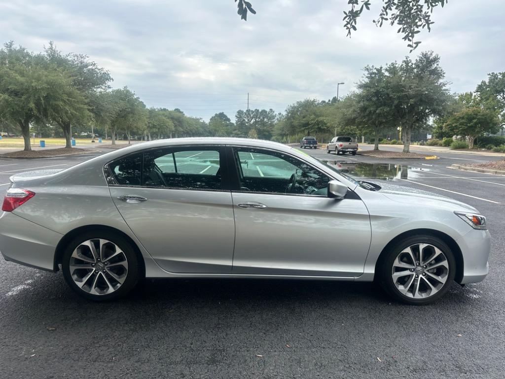 2013 Honda Accord Sport 17