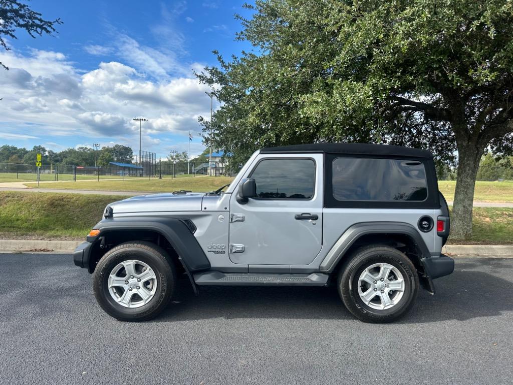 2018 Jeep All-New Wrangler Sport 2