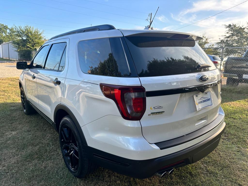 2019 Ford Explorer Sport 14