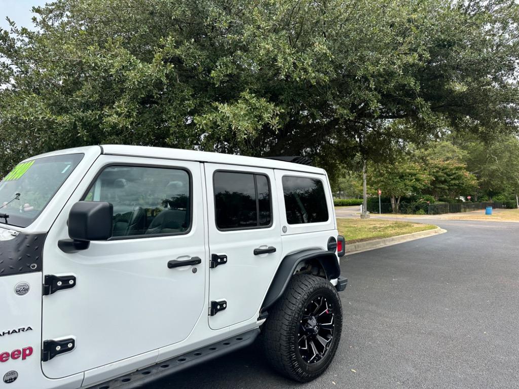 2020 Jeep Wrangler Unlimited Sahara 3