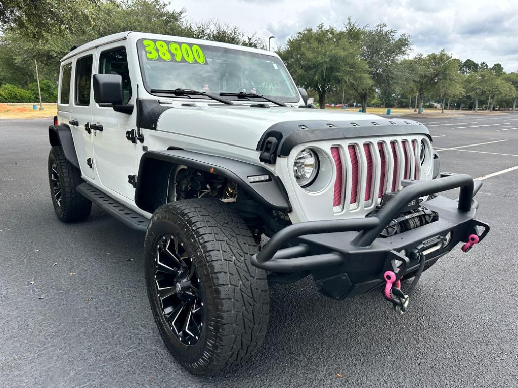 2020 Jeep Wrangler Unlimited Sahara 23