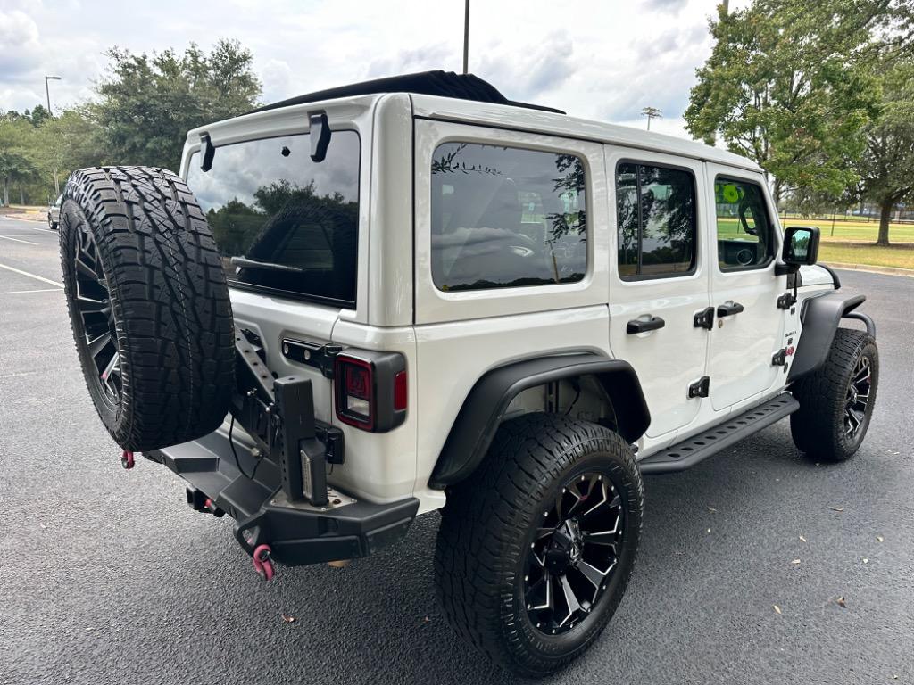 2020 Jeep Wrangler Unlimited Sahara 15