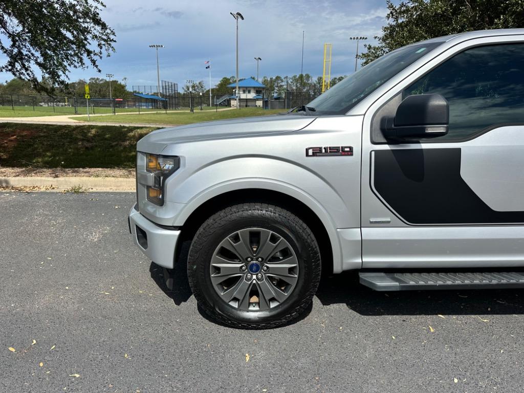 2017 Ford F150 XLT 2