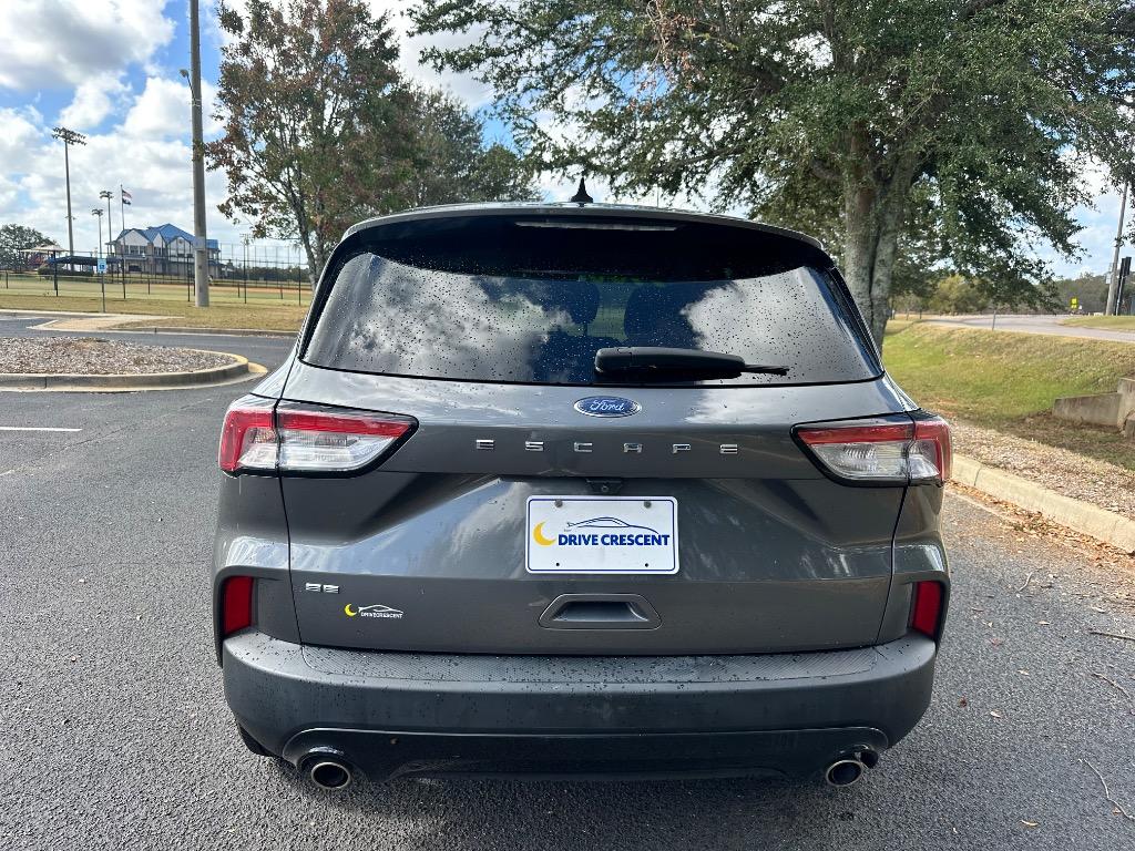 2021 Ford Escape SE 14