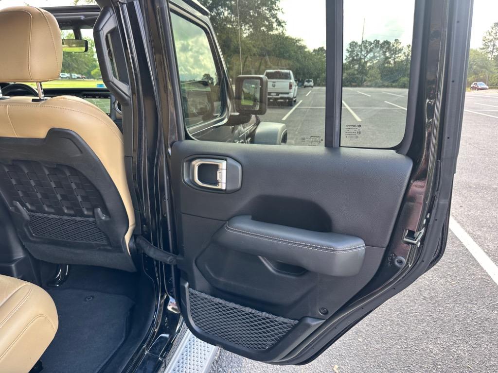 2019 Jeep Wrangler Unlimited Rubicon 23