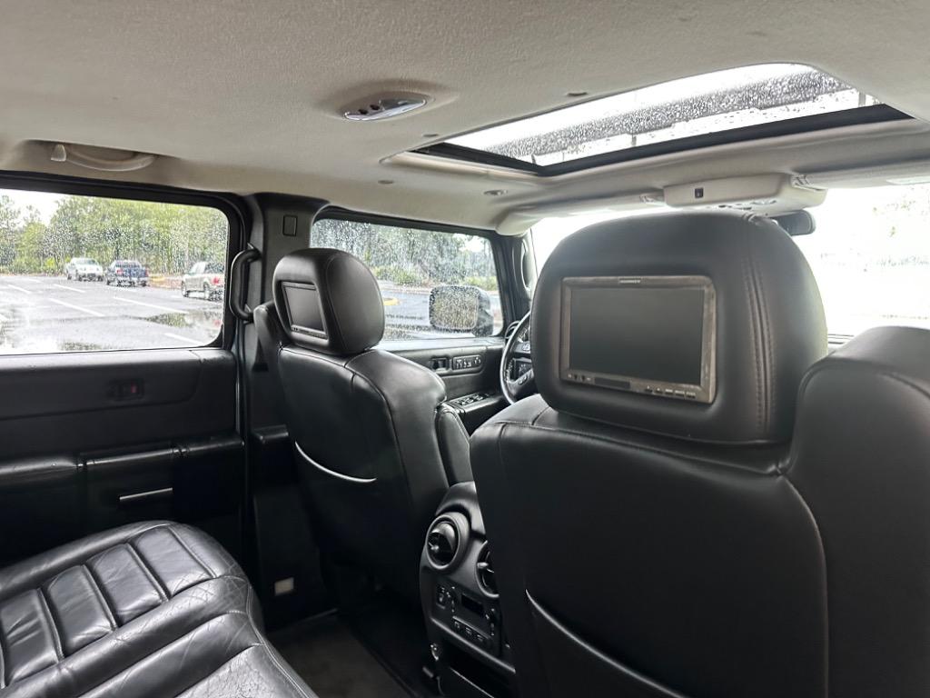 2006 Hummer H2 SUT  Luxury  22