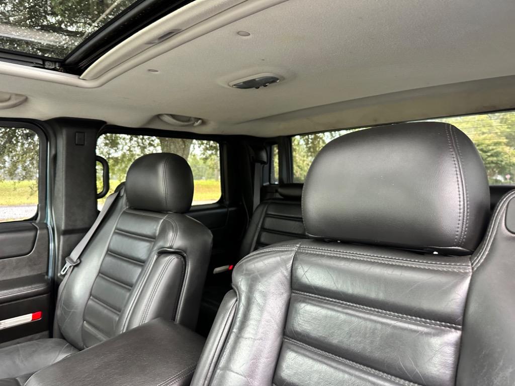 2006 Hummer H2 SUT  Luxury  5