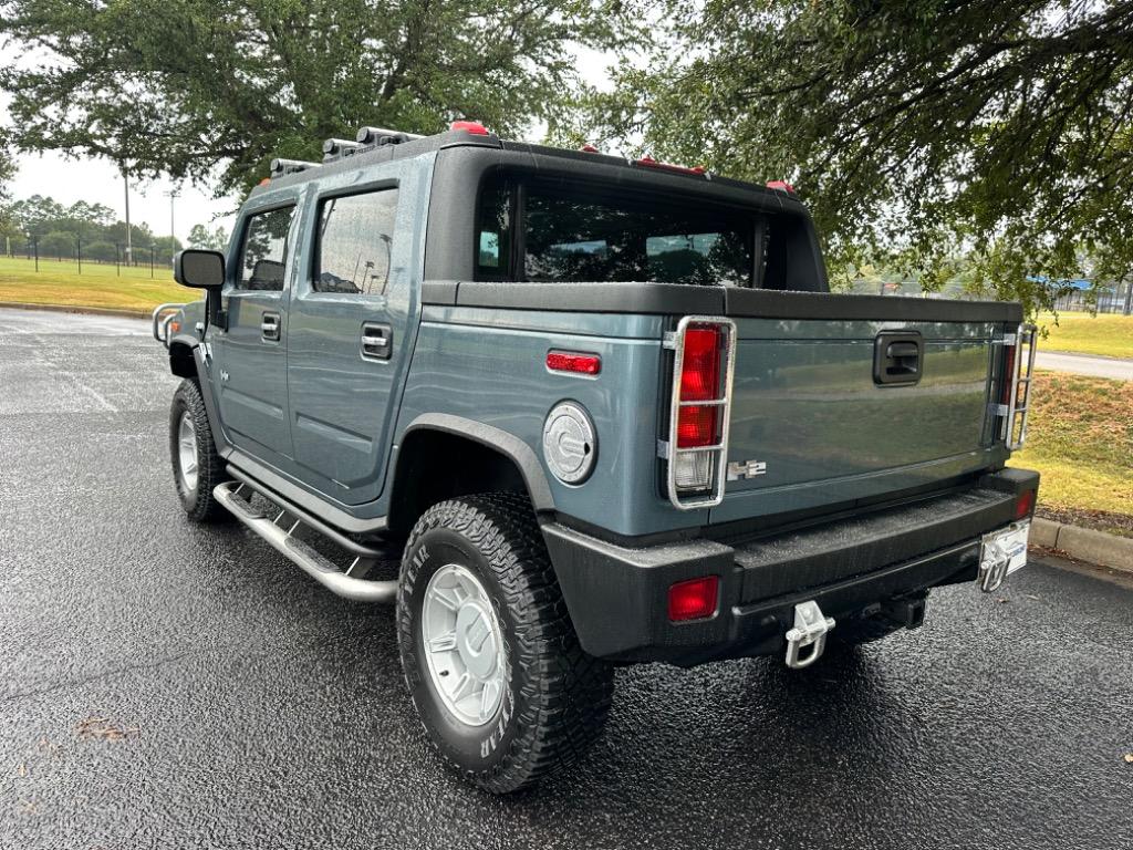 2006 Hummer H2 SUT  Luxury  16