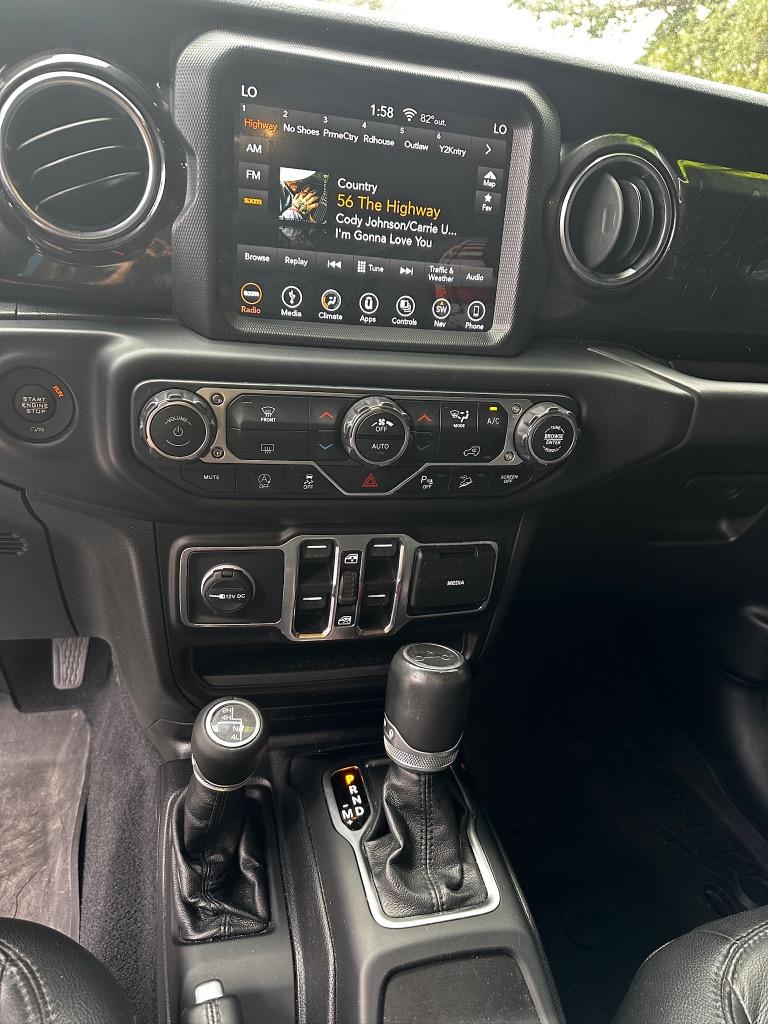 2019 Jeep Wrangler Unlimited Sahara 15