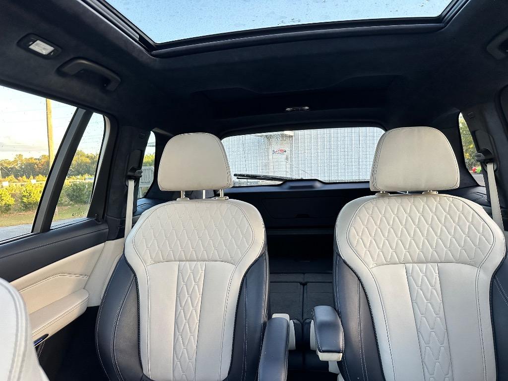 2019 BMW X7 XDrive50i 11