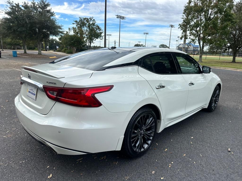 2017 Nissan Maxima Platinum 16