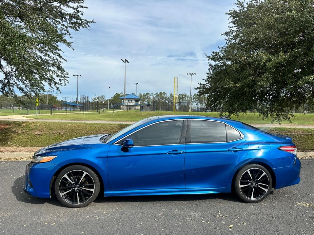 2020 Toyota Camry XSE 4