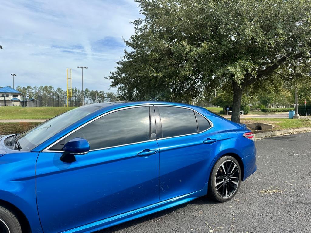 2020 Toyota Camry XSE 3