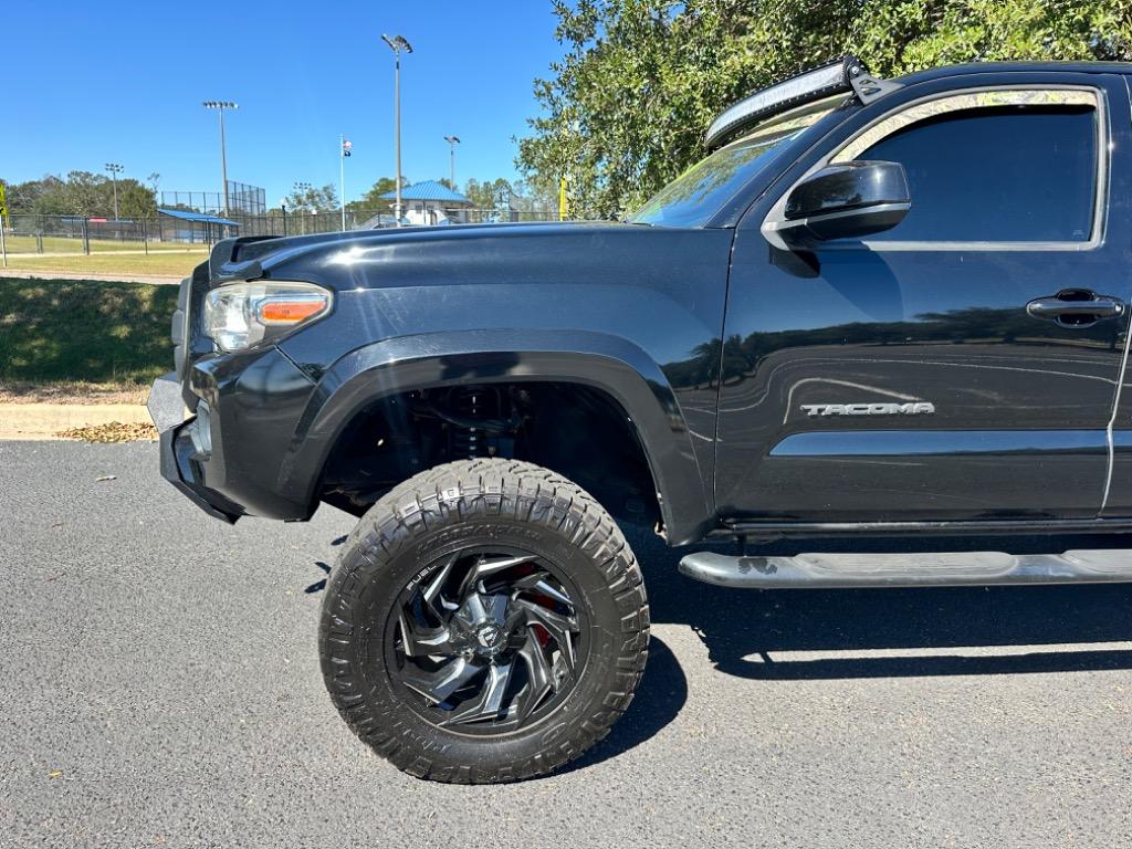 2017 Toyota Tacoma SR5 2