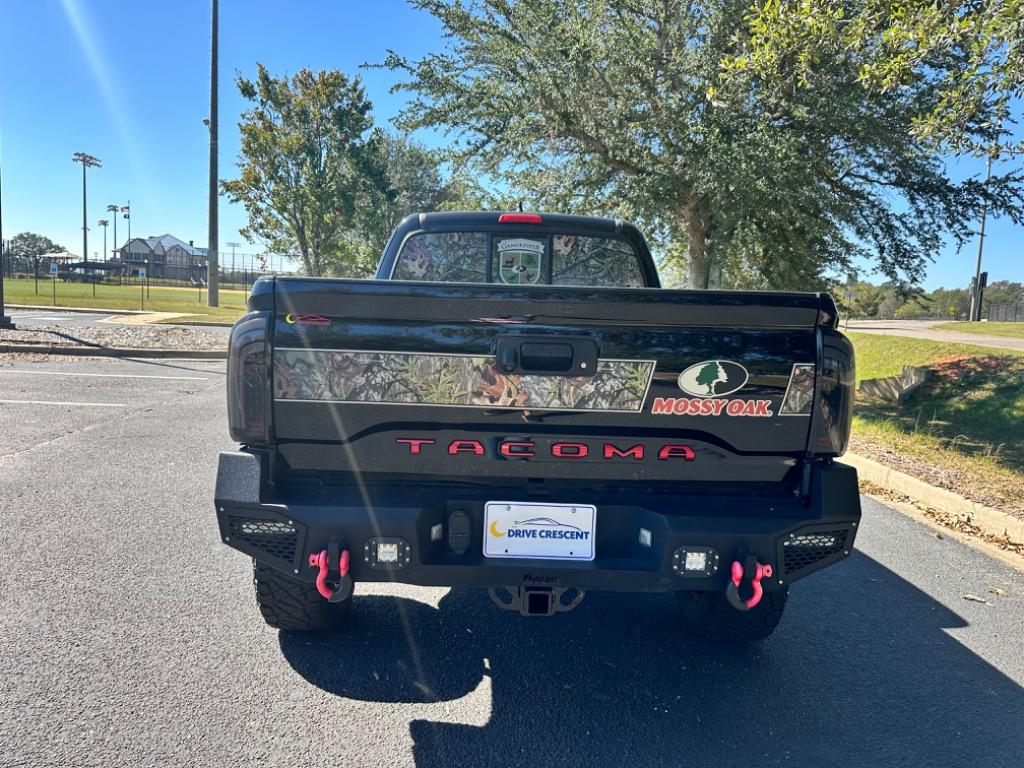 2017 Toyota Tacoma SR5 14