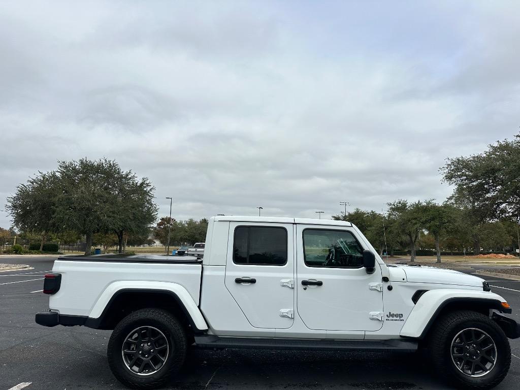 2020 Jeep Gladiator Overland 17