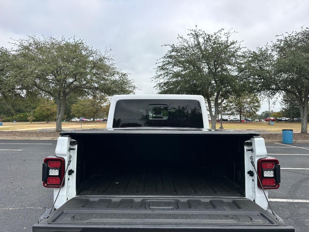 2020 Jeep Gladiator Overland 15