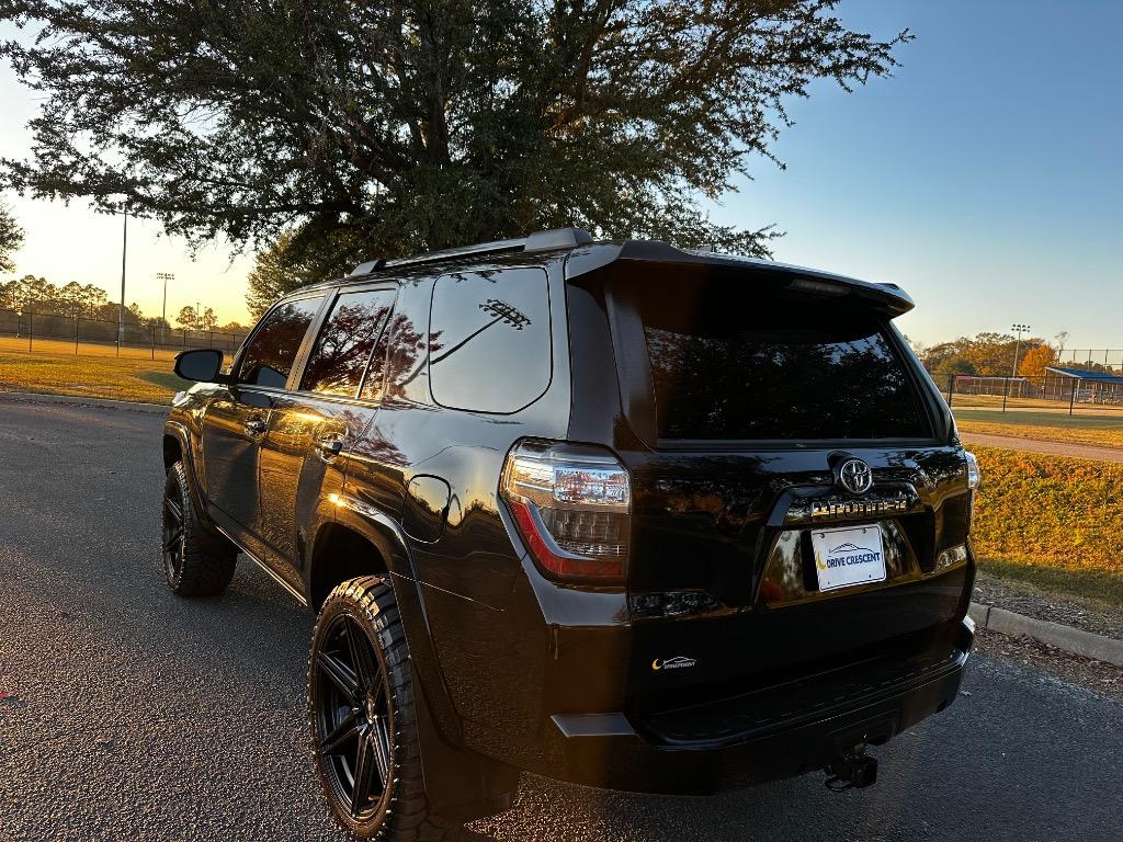 2021 Toyota 4Runner SR5 14