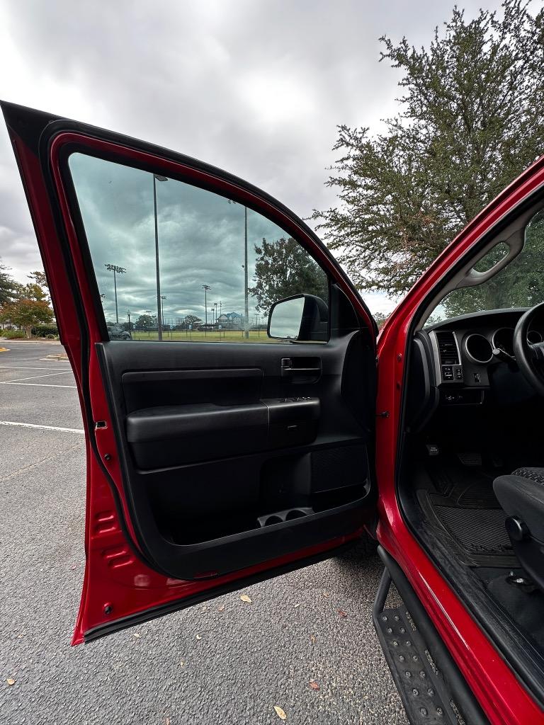 2011 Toyota Tundra Base 10