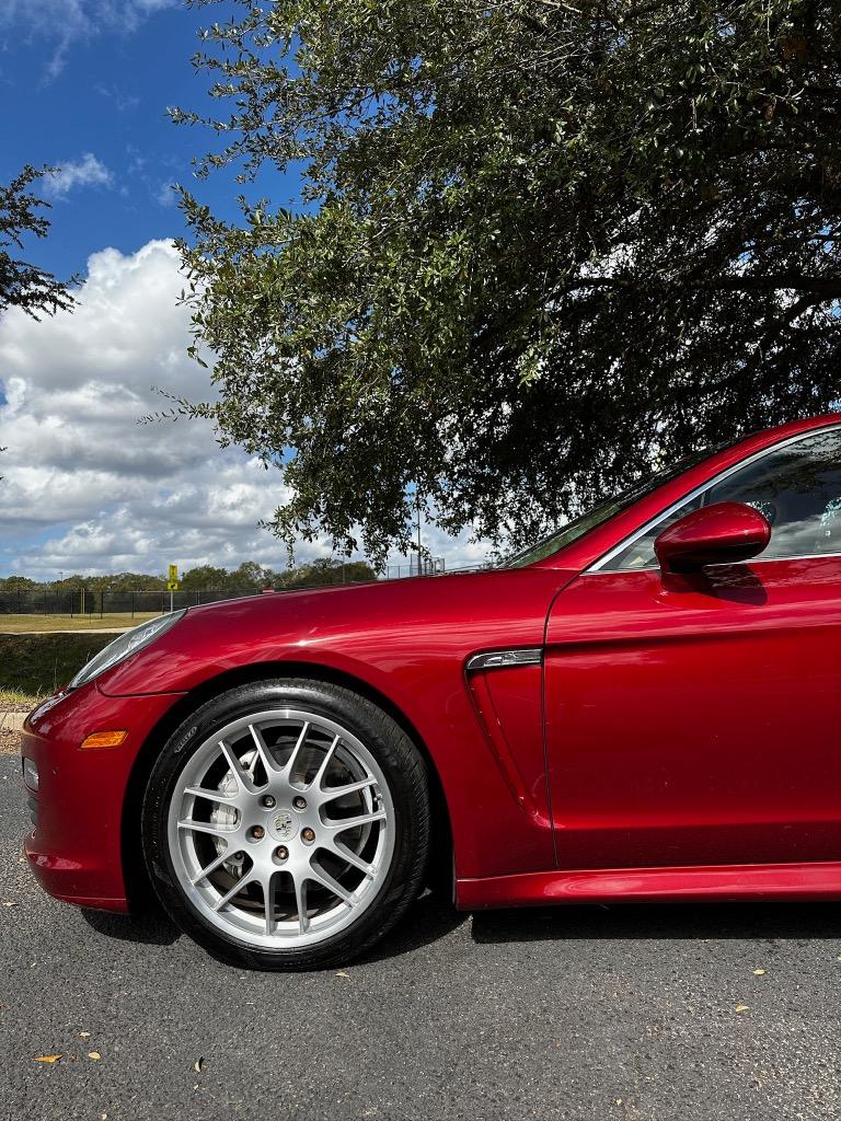 2010 Porsche Panamera S 2