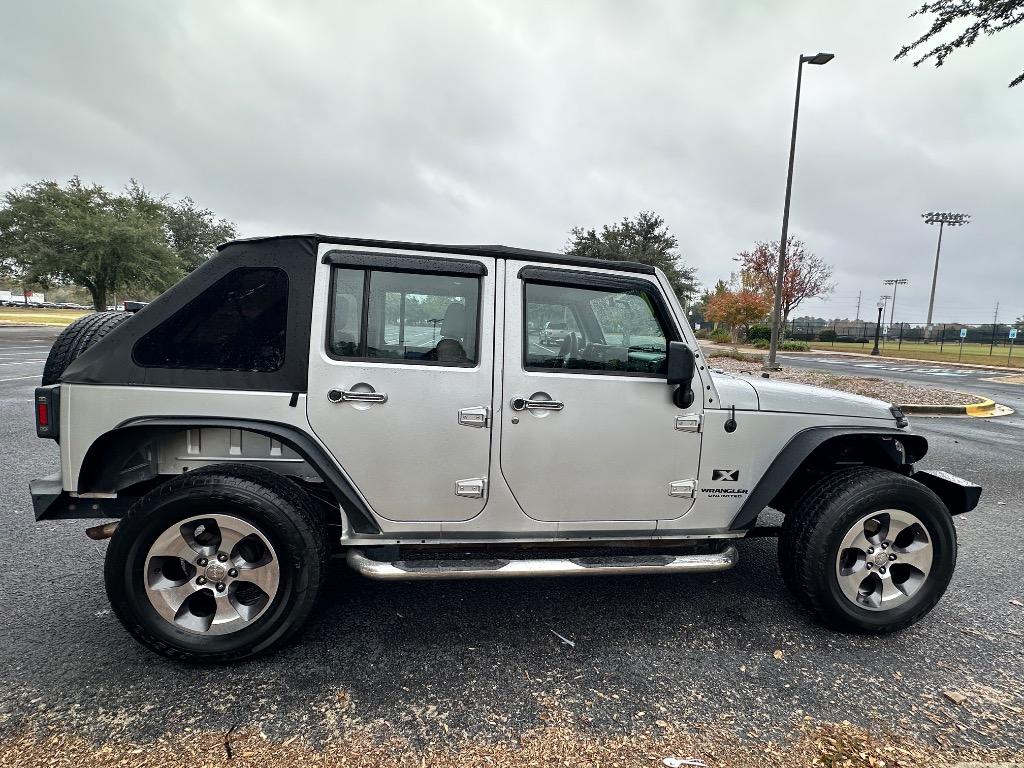 2007 Jeep Wrangler Unlimited X 12