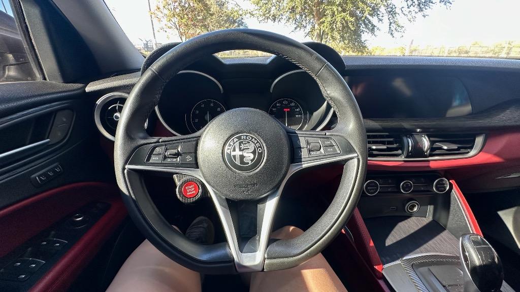 2019 Alfa Romeo Stelvio  20