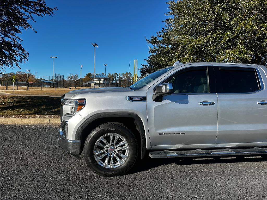 2020 GMC Sierra 1500 SLT 2