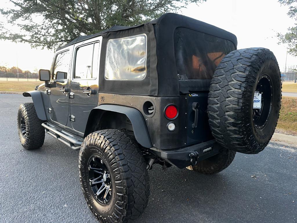 2016 Jeep Wrangler Unlimited Sport 11