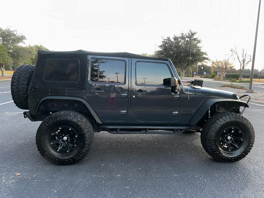 2016 Jeep Wrangler Unlimited Sport 15