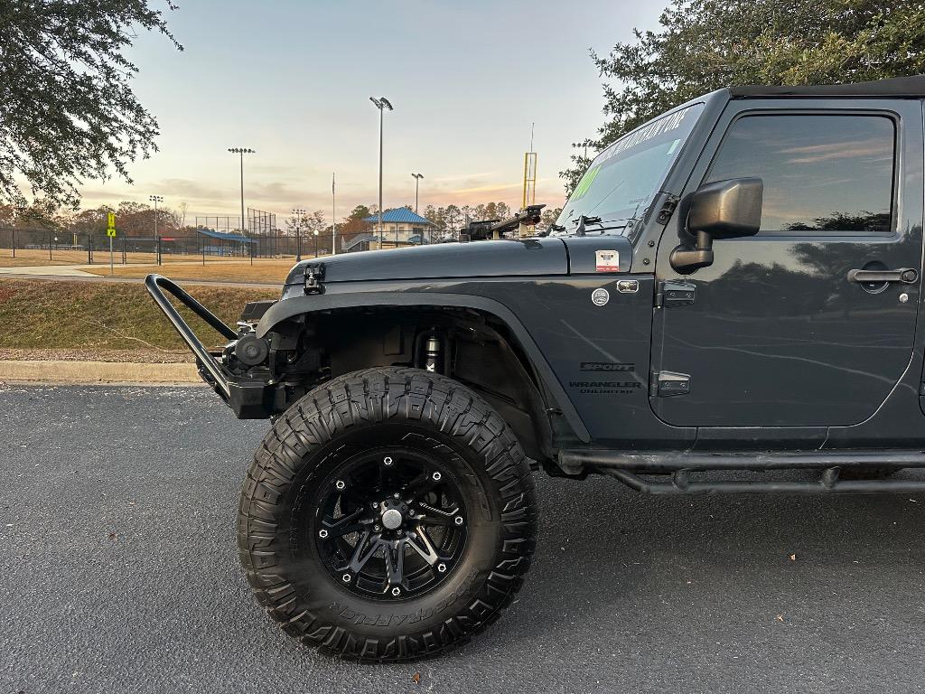 2016 Jeep Wrangler Unlimited Sport 3