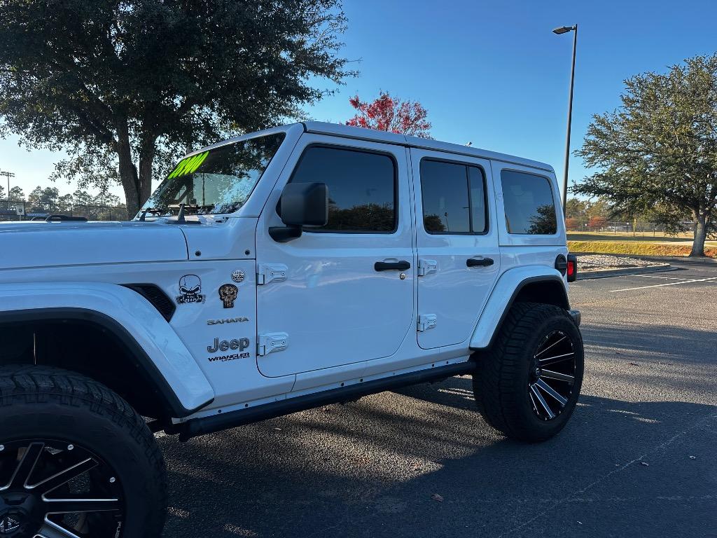 2018 Jeep All-New Wrangler Unlimited Sahara 3