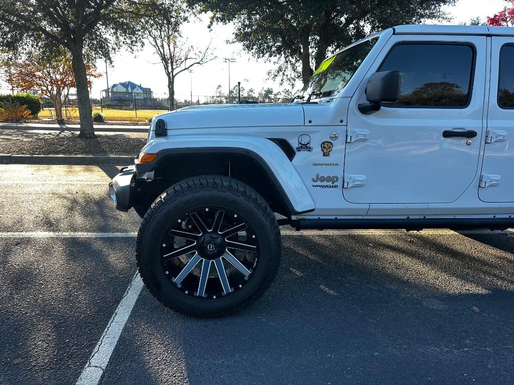 2018 Jeep All-New Wrangler Unlimited Sahara 2