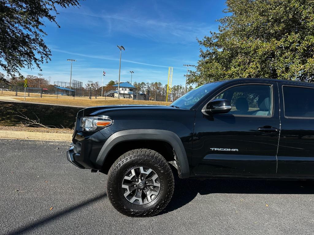 2020 Toyota Tacoma TRD OFF ROAD 2