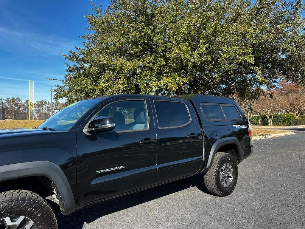 2020 Toyota Tacoma TRD OFF ROAD 3