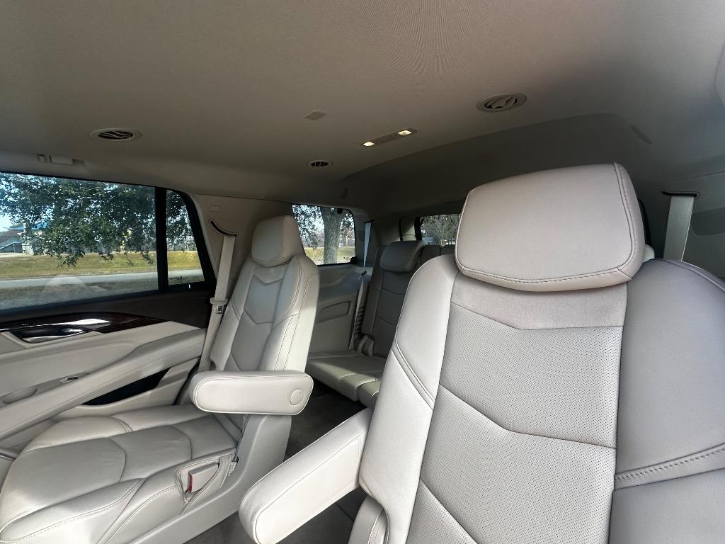 2017 Cadillac Escalade Premium Luxury  9