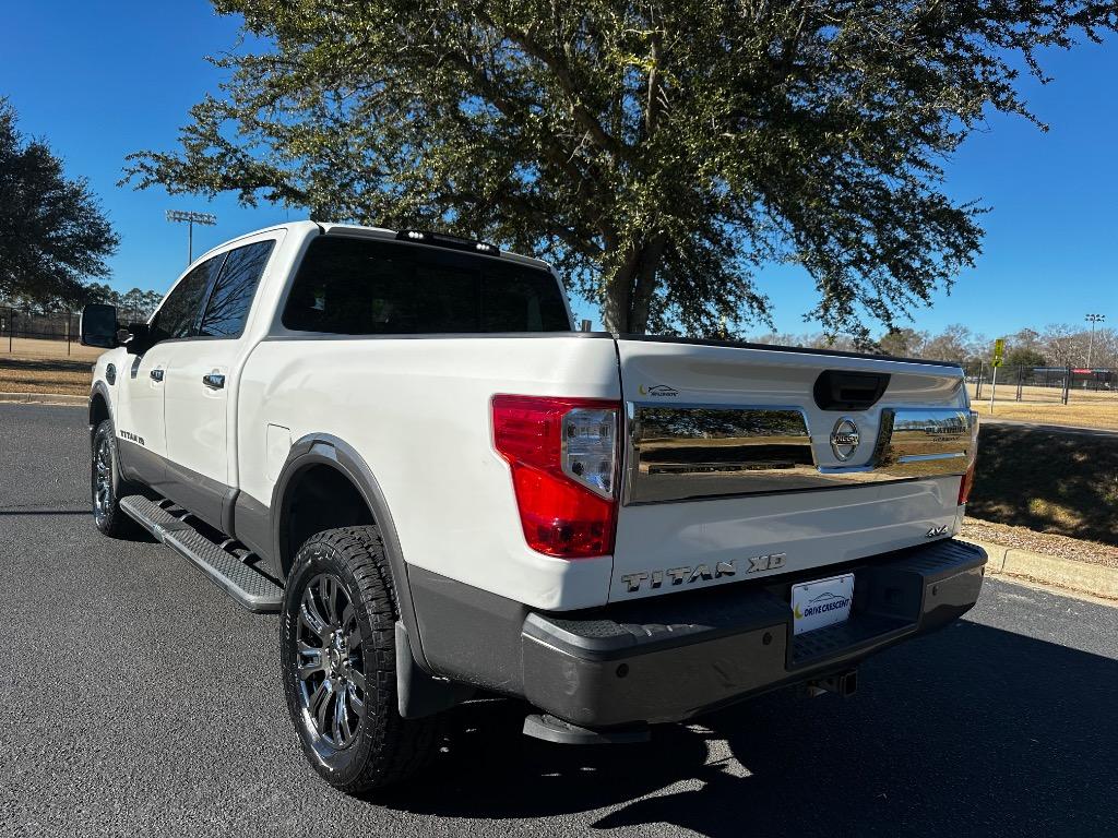 2019 Nissan Titan XD Platinum Reserve  16