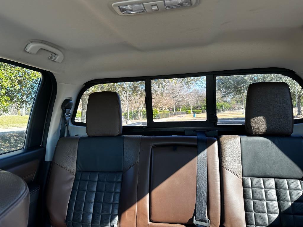 2019 Nissan Titan XD Platinum Reserve  11