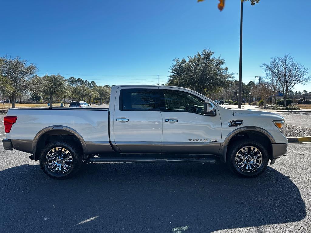 2019 Nissan Titan XD Platinum Reserve  20