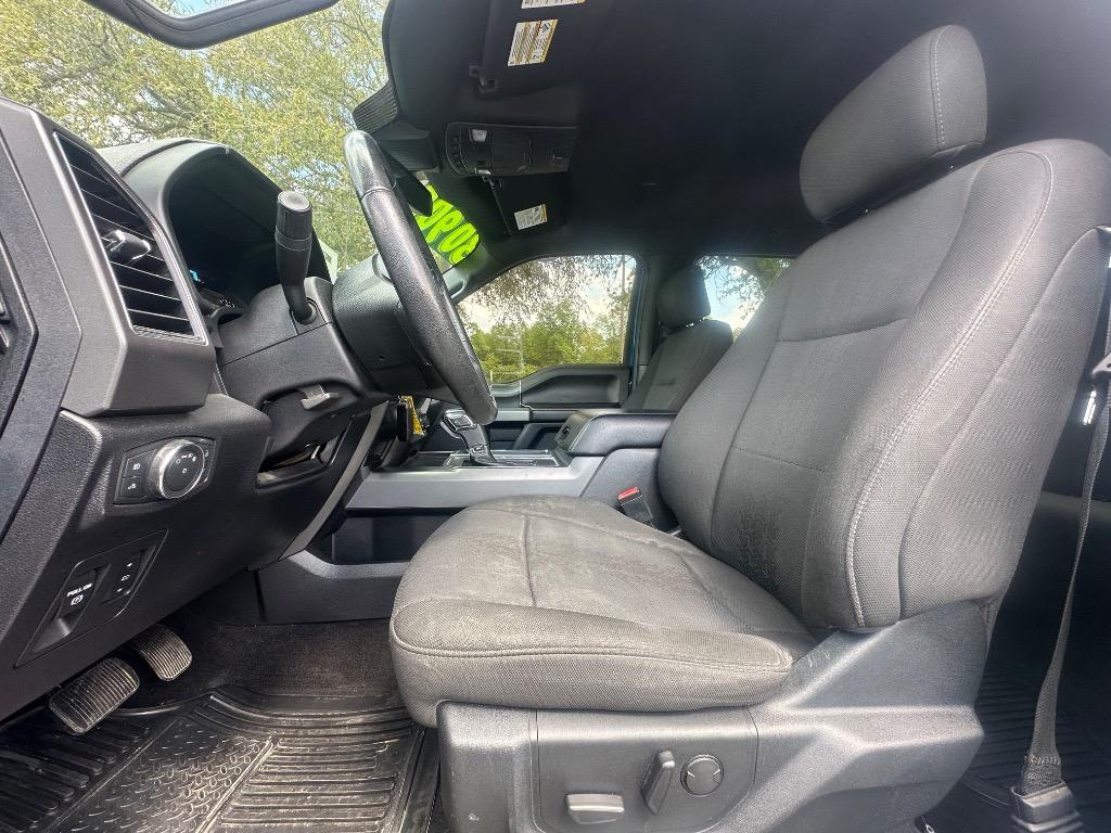 2019 Ford F150 XLT photo
