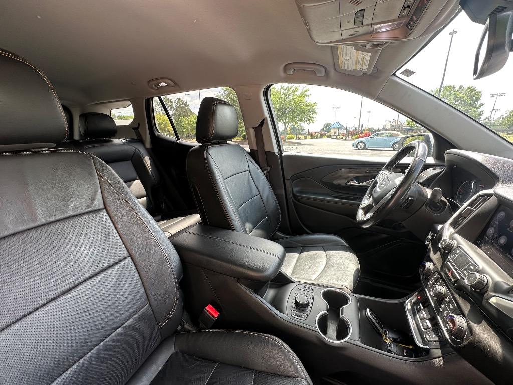 2020 GMC Terrain SLT photo