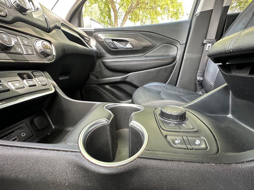 2020 GMC Terrain SLT photo