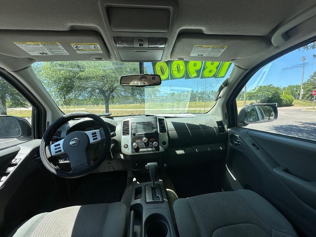 2018 Nissan Frontier SV photo
