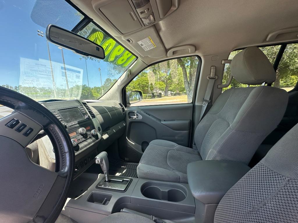 2018 Nissan Frontier SV photo
