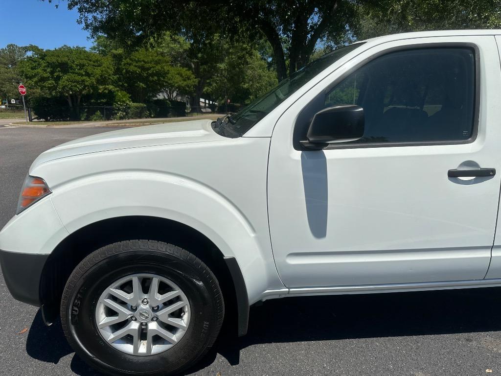 2018 Nissan Frontier SV photo